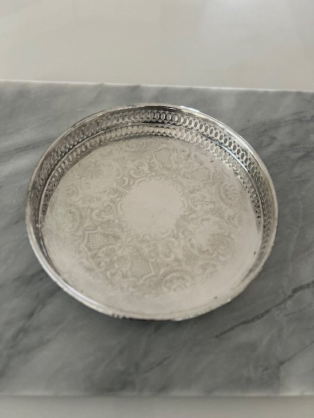 Vintage Round Silver Tray – Ornate Fretwork Edge, 10"